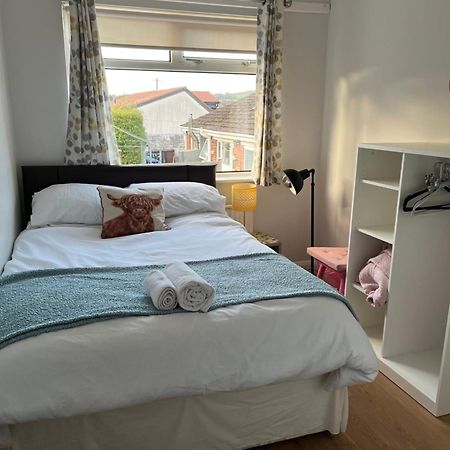 Bellevue Bungalow - Comfortable Home With Amazing Views Belfast Kültér fotó