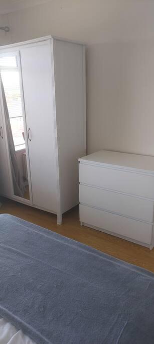 Bellevue Bungalow - Comfortable Home With Amazing Views Belfast Kültér fotó